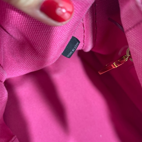 Prada Canapa in Pink, GM size with dust bag and sling. - Picture 7 of 15